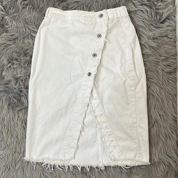 ZARA WHITE SKIRT SIZE S - Picture 2 of 13